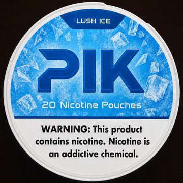 PIK Lush Ice nicotine pouch can